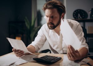 Entenda o impacto das dívidas no valor de mercado do veículo 